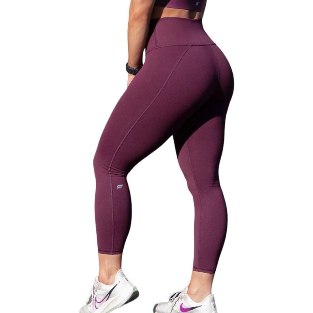 Fabletics High-Waisted Powerhold Leggings